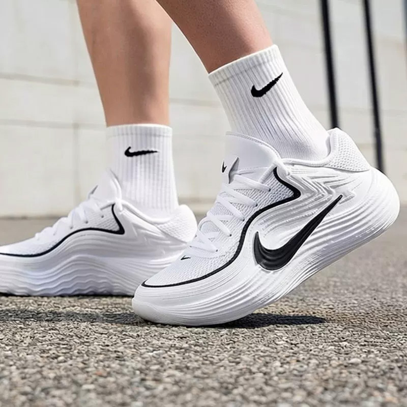 Baskets Nike Authentiques pour - Men Shoes Size Nike avis et prix